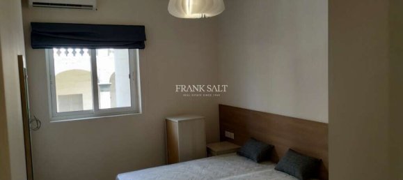 3 bedrooms Apartment in Victoria, Malta No. 5870 3