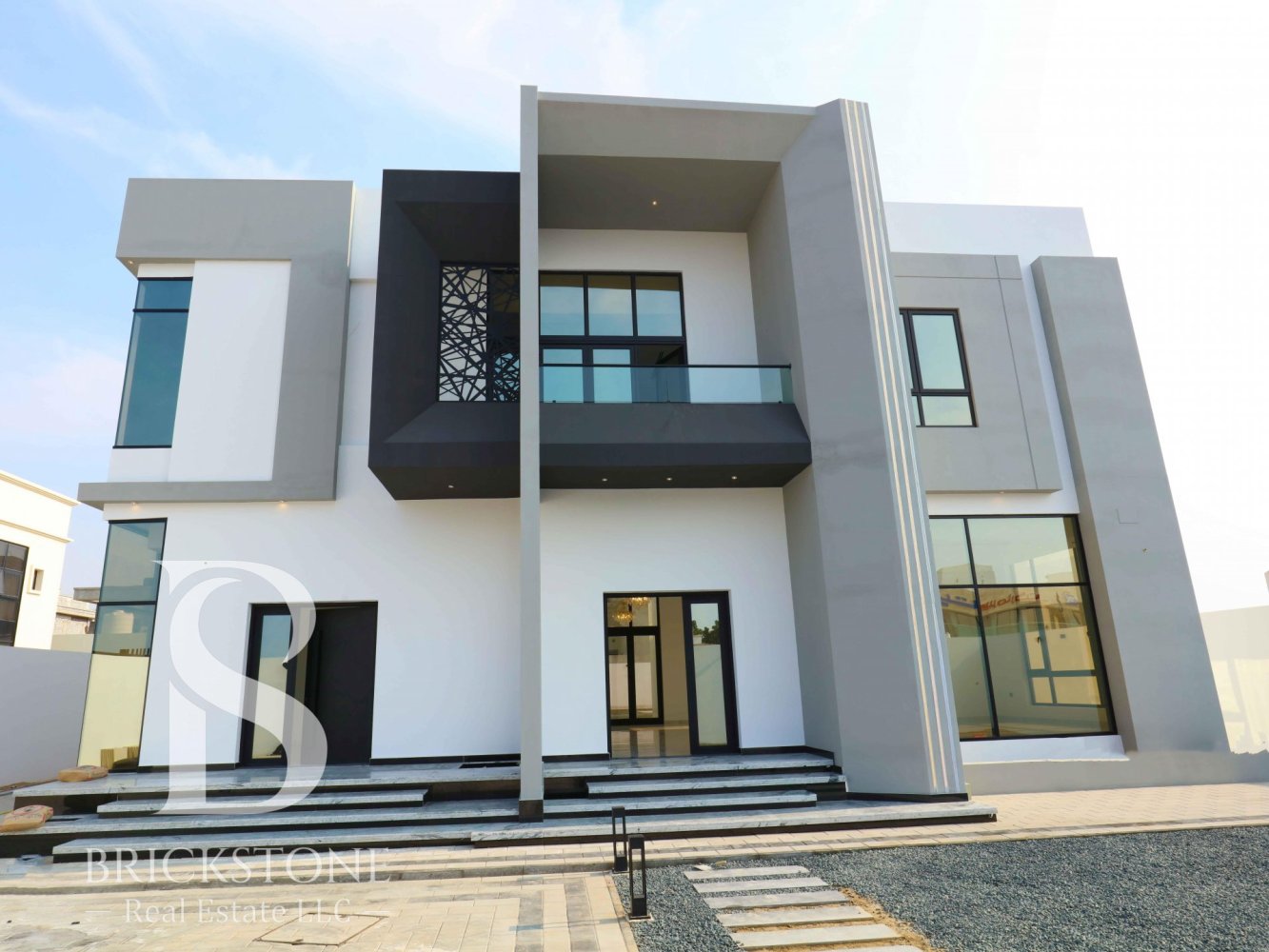 Villa T5 em Al Quoz, UAE N.º 15163