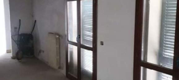 2-salle Appartement à Pavia, Italy No. 195447 17