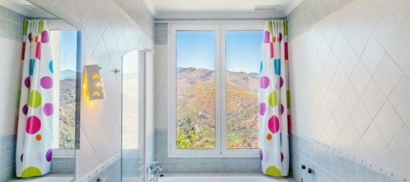 7 bedrooms House in Estepona, Spain No. 115749 20