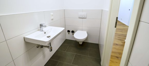 150m² Commercial property in Frankfurt am Main, Germany No. 289768 3