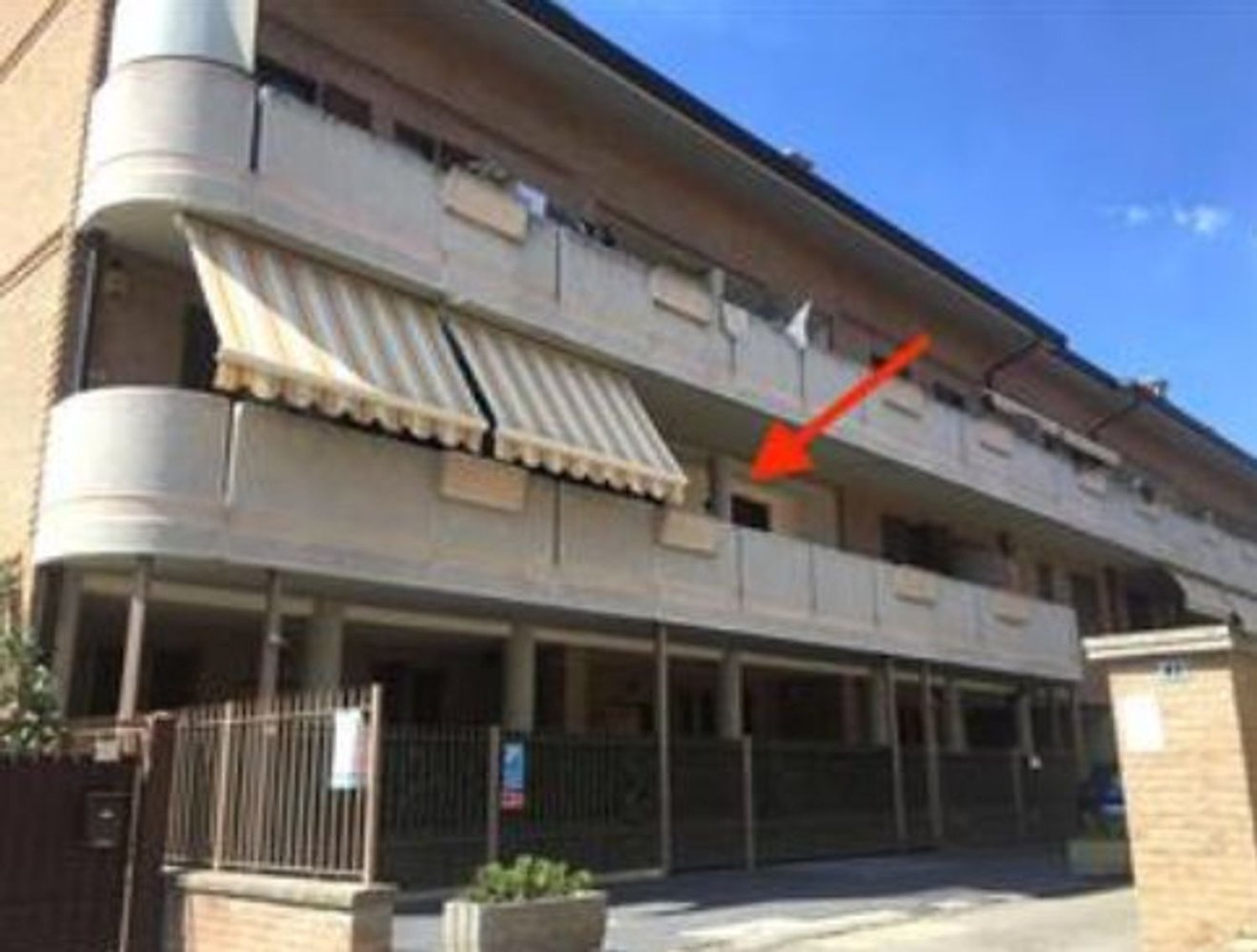 2غرفة شقة في Giussano, Italy رقم 2730