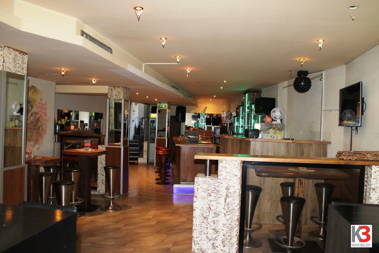 Propriété commerciale à Worgl, Austria 79m² No. 129364