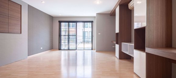 3 Schlafzimmer Haus in Suan Luang, Thailand, Nr. 4804 6