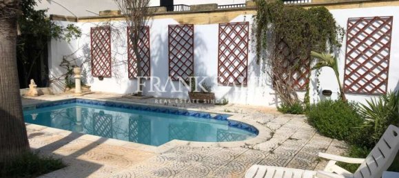 4 bedrooms Villa in Bahar ic-Caghaq, Malta No. 9382 2