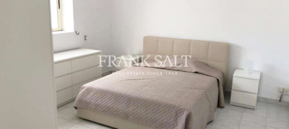 4 bedrooms Villa in Bahar ic-Caghaq, Malta No. 9382 25