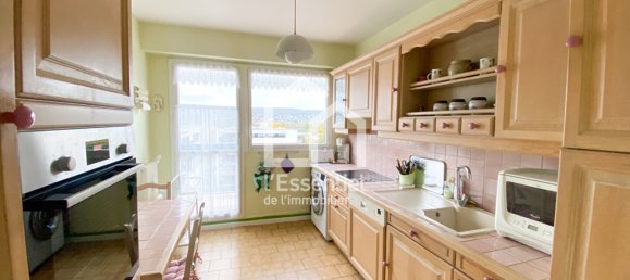 2 bedrooms Apartment in Verneuil-sur-Seine, France No. 162653 10