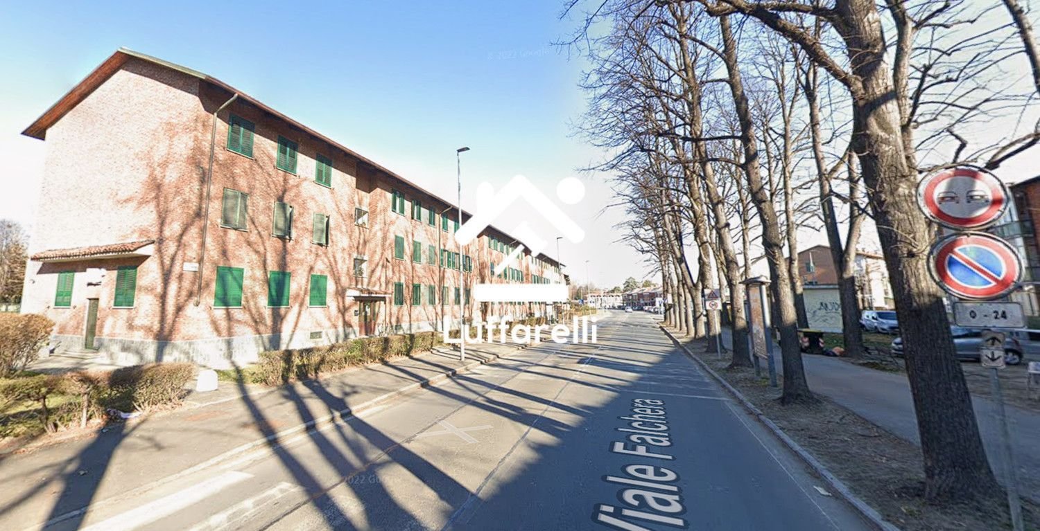 Квартира с 5 комнатами в Турин, Италия № 49423