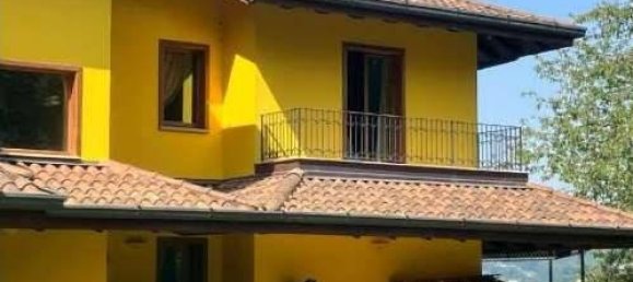 4 bedrooms Villa in Pradalunga, Italy No. 303517 7