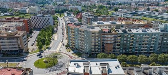 Apartamento de 3 dormitorios en Braga, Portugal No. 190125 2