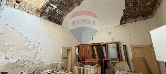 Casa de 5 habitaciónes en Priolo Gargallo, Italy No. 287412 12