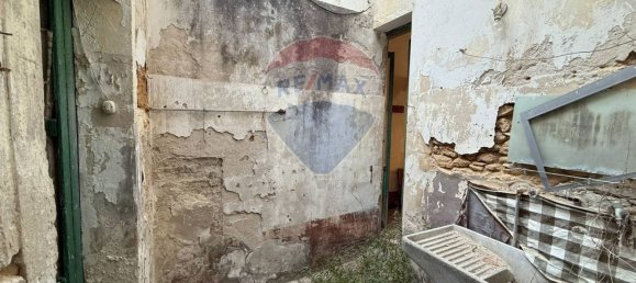 Casa de 5 habitaciónes en Priolo Gargallo, Italy No. 287412 17