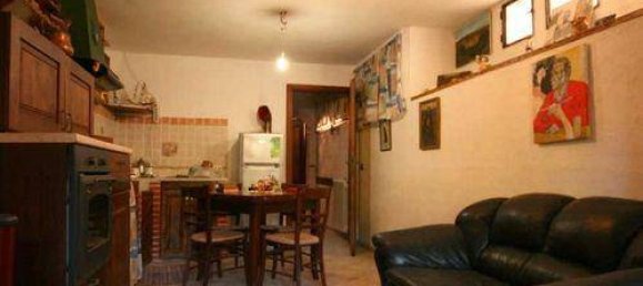 3 غرف نوم فيلا في Riccò del Golfo di Spezia, Italy رقم 229048 38