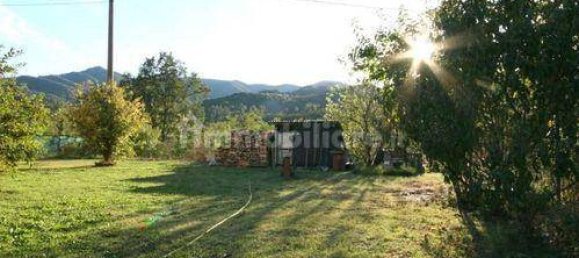 3 غرف نوم فيلا في Riccò del Golfo di Spezia, Italy رقم 229048 50