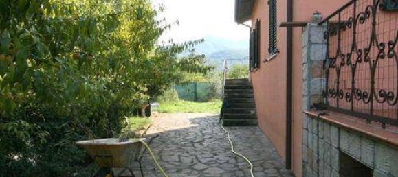 3 غرف نوم فيلا في Riccò del Golfo di Spezia, Italy رقم 229048 39