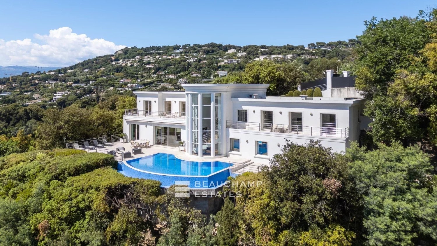 6 غرف نوم فيلا في Cannes, France رقم 295447