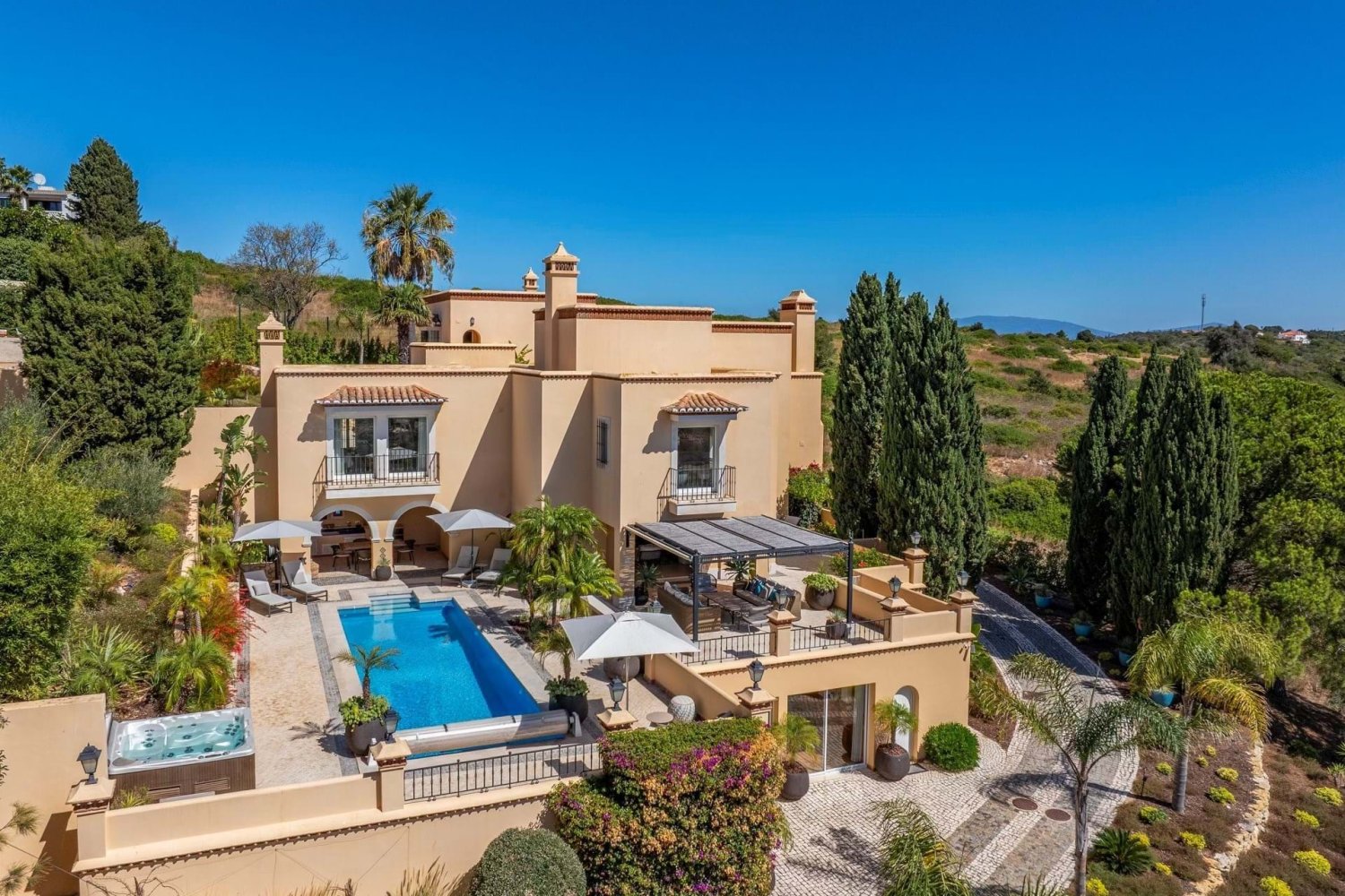 Villa de 4 dormitorios en Luz, Portugal No. 323642