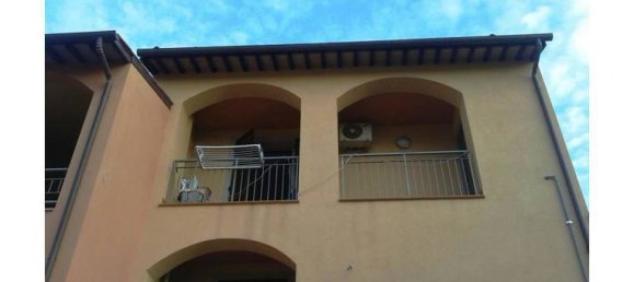 Apartamento de 2 dormitorios en Bientina, Italy No. 252958 6
