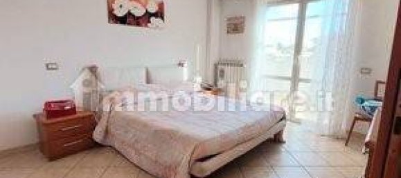 5 bedrooms Apartment in Rome, Italy No. 290014 10