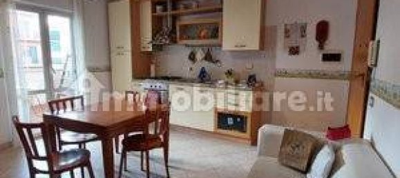 5 bedrooms Apartment in Rome, Italy No. 290014 17