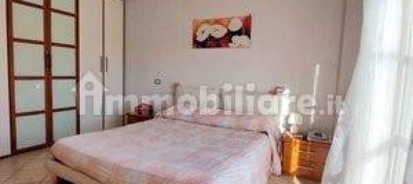 5 bedrooms Apartment in Rome, Italy No. 290014 11