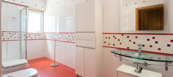 3 bedrooms House in Nazare, Portugal No. 127701 17