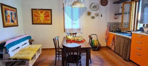 2غرفة منزل في Maletto, Italy رقم 137395 6