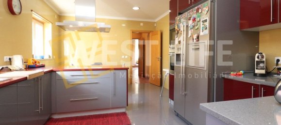 3 bedrooms House in Colares, Portugal No. 49630 22