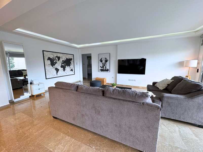 Квартира с 4 спальнями в Гермасойя, Кипр № 20174