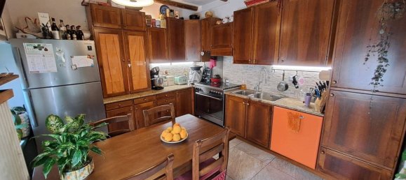 5 rooms Apartment in Bisuschio, Italy No. 47020 8