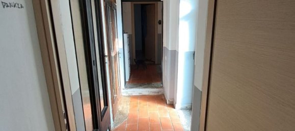 5 rooms Apartment in Bisuschio, Italy No. 47020 26