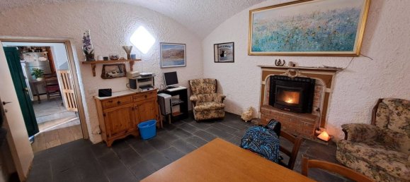 5 rooms Apartment in Bisuschio, Italy No. 47020 3