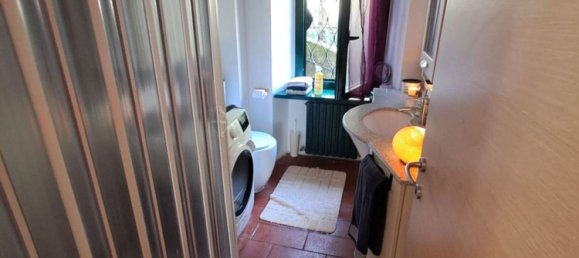 5 rooms Apartment in Bisuschio, Italy No. 47020 30