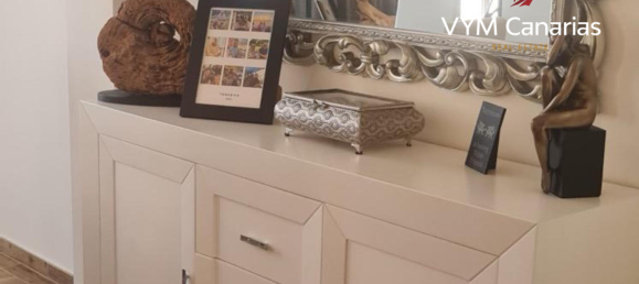 3 bedrooms Townhouse in Callao Salvaje, Spain No. 16074 20