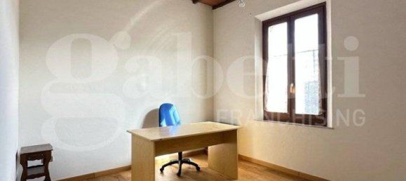 2 bedrooms Apartment in Siena, Italy No. 44542 5