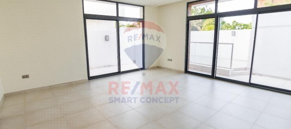 6 bedrooms Villa in Yas Island, UAE No. 27018 4