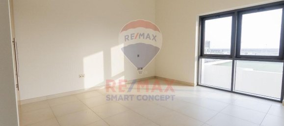 6 bedrooms Villa in Yas Island, UAE No. 27018 3