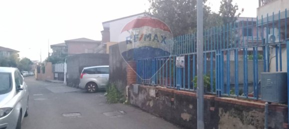 5 bedrooms Villa in Tremestieri Etneo, Italy No. 84737 3