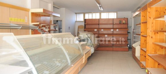 1 room Commercial property in Quartu Sant'Elena, Italy No. 263697 3