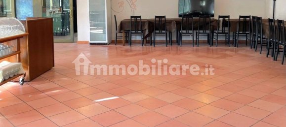 5 rooms Commercial property in Spoleto, Italy No. 287391 2