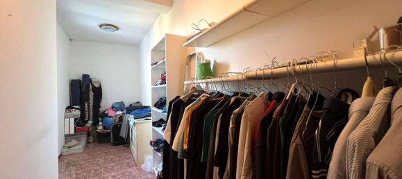 Dúplex de 3 dormitorios en Albinea, Italy No. 92743 16