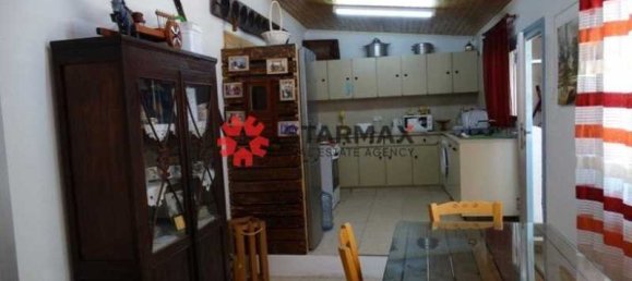 Коммерческая недвижимость с 2 спальнями в Ларнака, Кипр № 80845 7