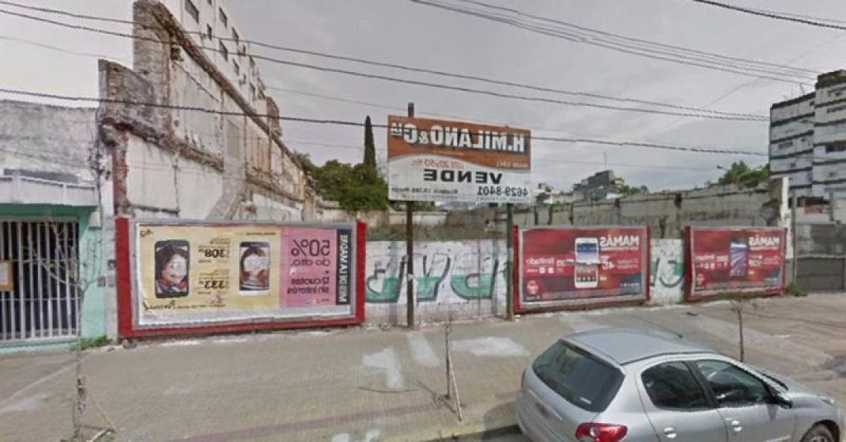 Grundstück in Moron, Argentina, Nr. 36188