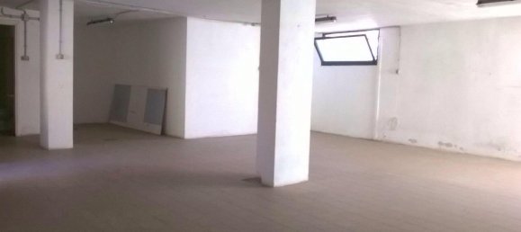 مرآب في Pontedassio, Italy 140متر مربع رقم 165500 4