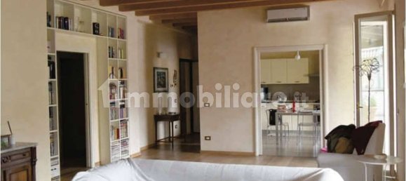 3 bedrooms Apartment in Cremona, Italy No. 288766 9