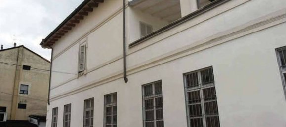 3 bedrooms Apartment in Cremona, Italy No. 288766 3