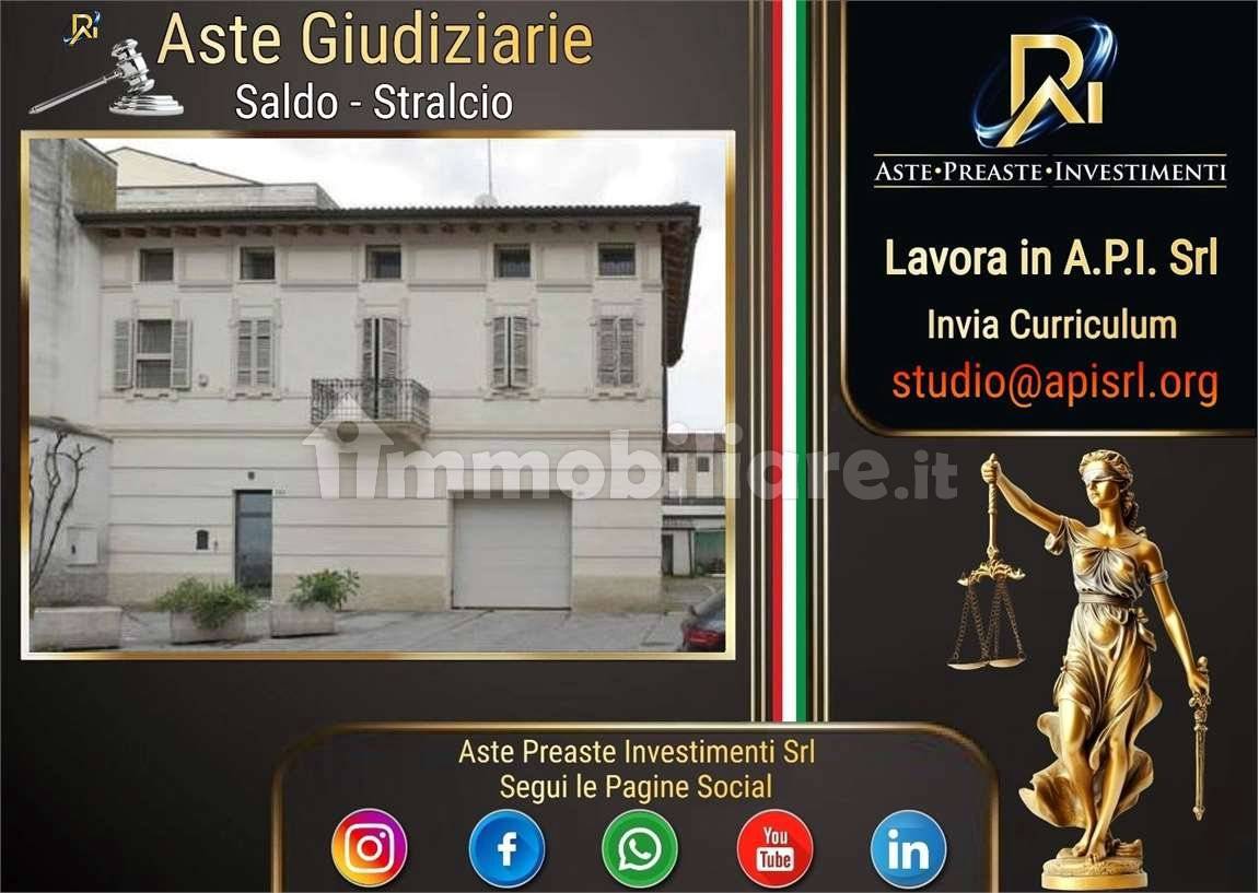 3 bedrooms Apartment in Cremona, Italy No. 288766