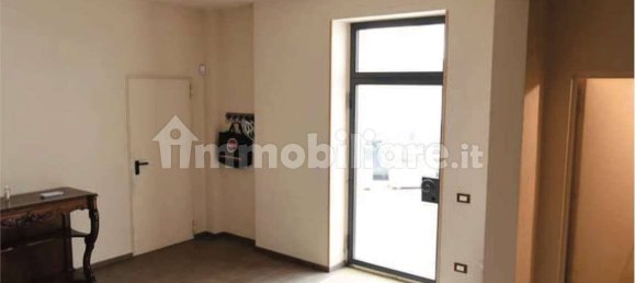3 bedrooms Apartment in Cremona, Italy No. 288766 7