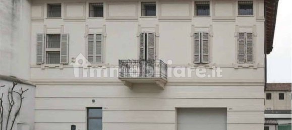 3 bedrooms Apartment in Cremona, Italy No. 288766 2
