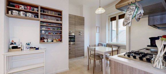 1 bedroom Apartment in Milan, Italy No. 327559 2